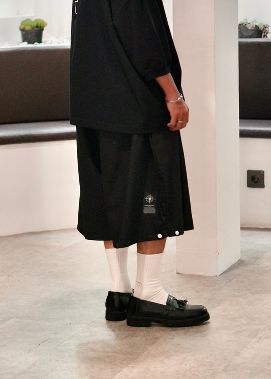 3/4 Barrel Pants (Black)