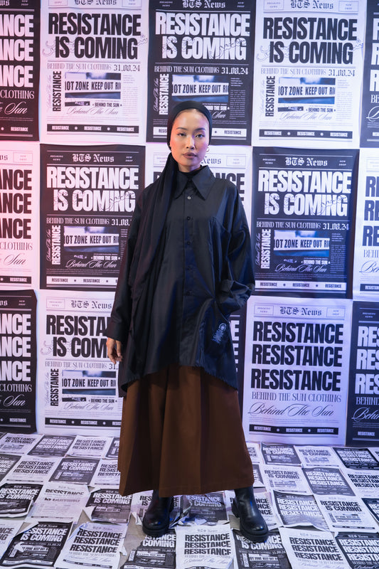 Big Collar Black Sayap Long Sleeves