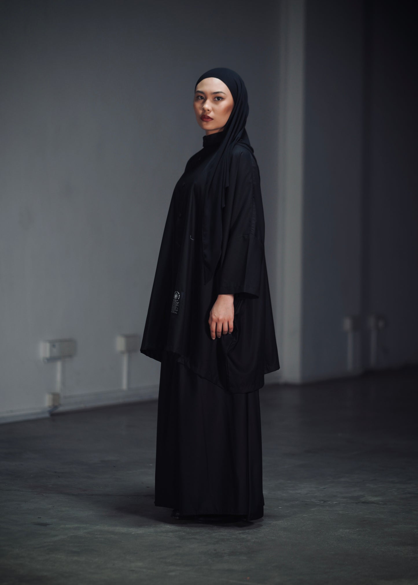 Sayap Hitam Women - Oversized Set