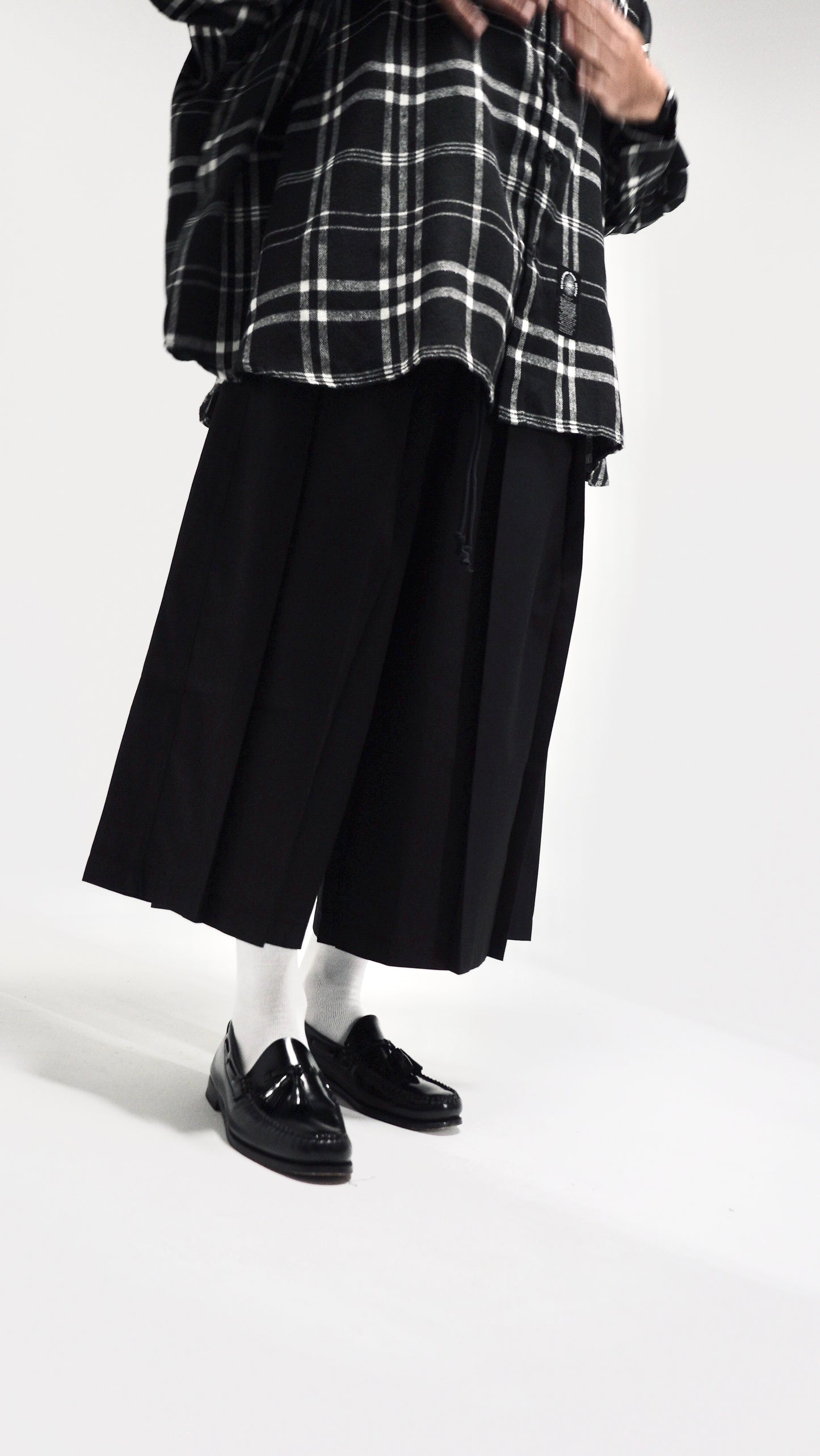 Pleated Wide Pants