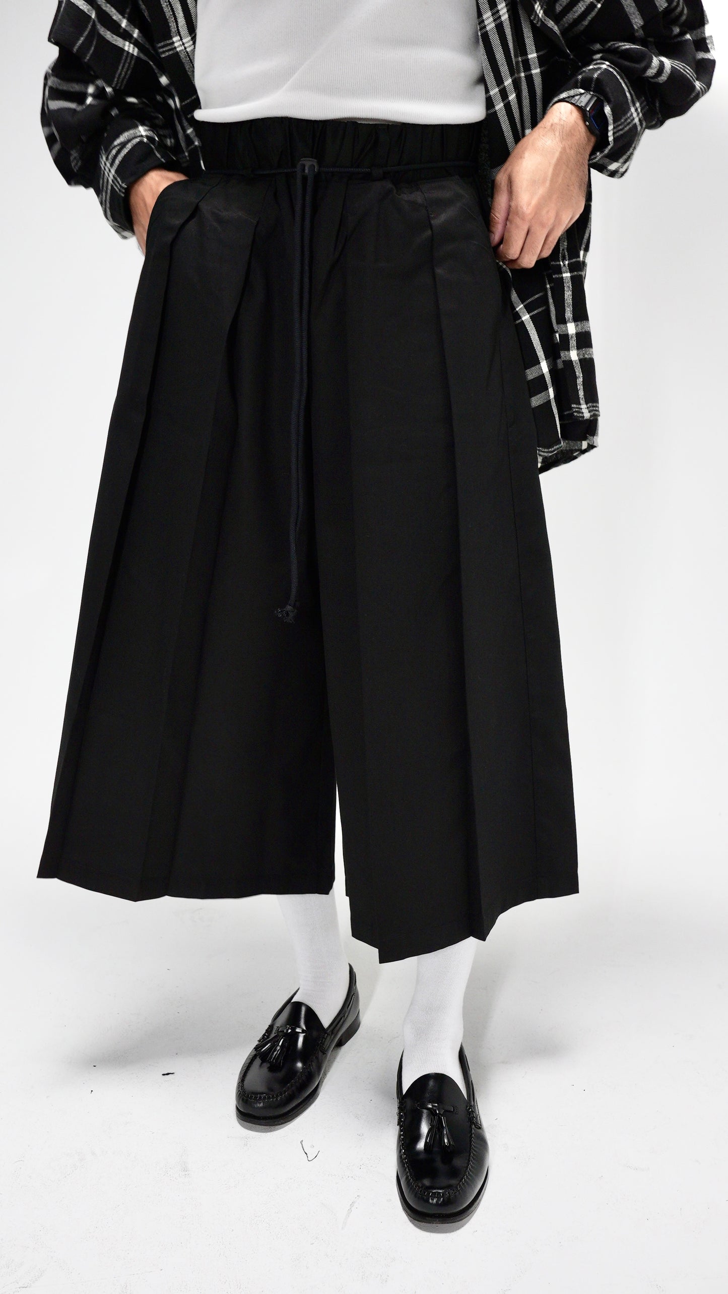 Pleated Wide Pants