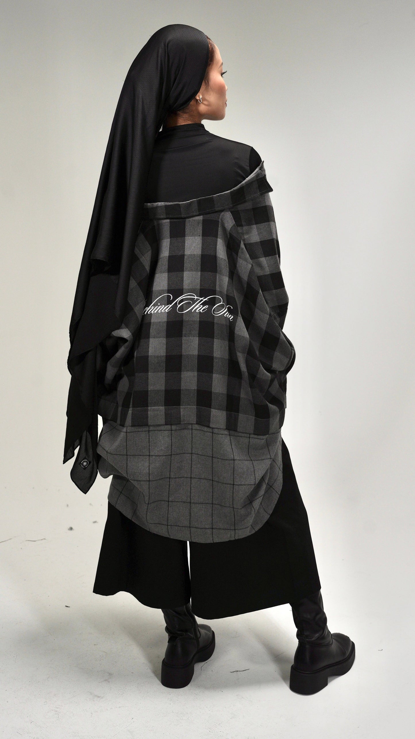 Grayscale Grid Flannel