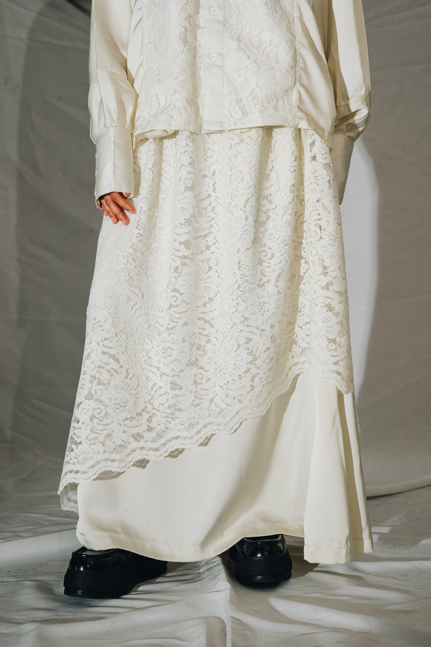 White Lace SKIRT (SET)