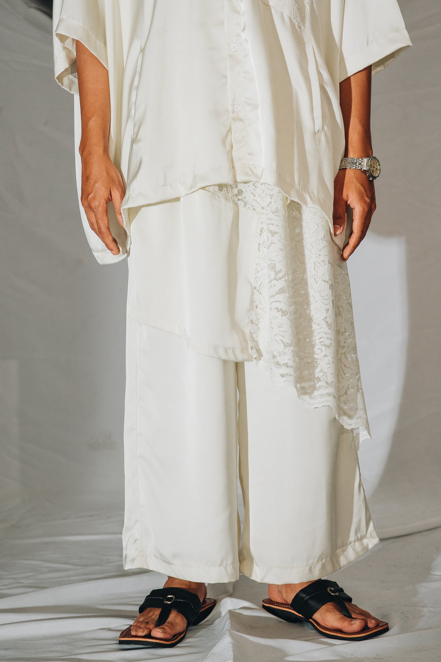 White Sayap Oversized Lace (SET)