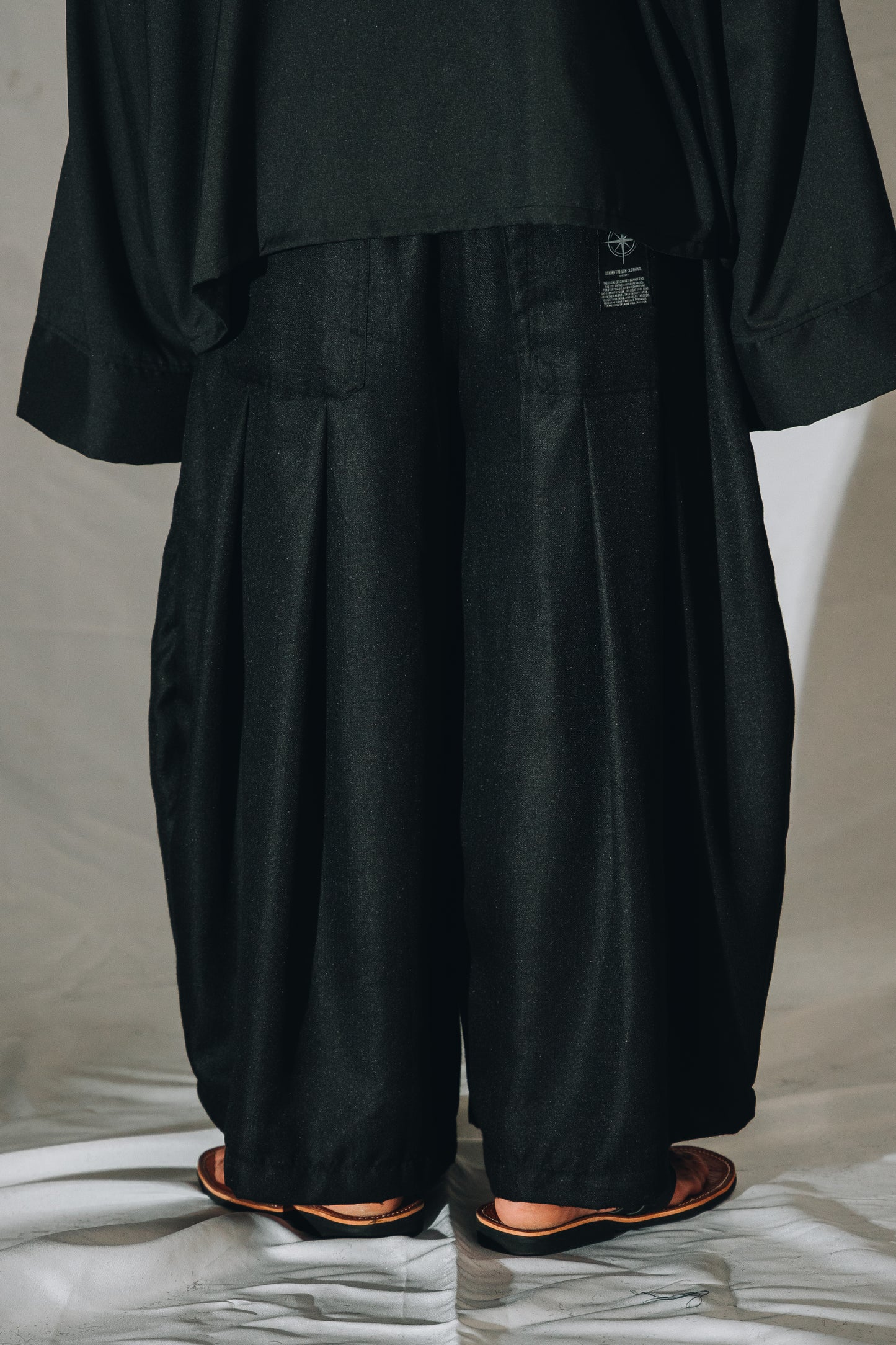 Black Linen Avant Pants